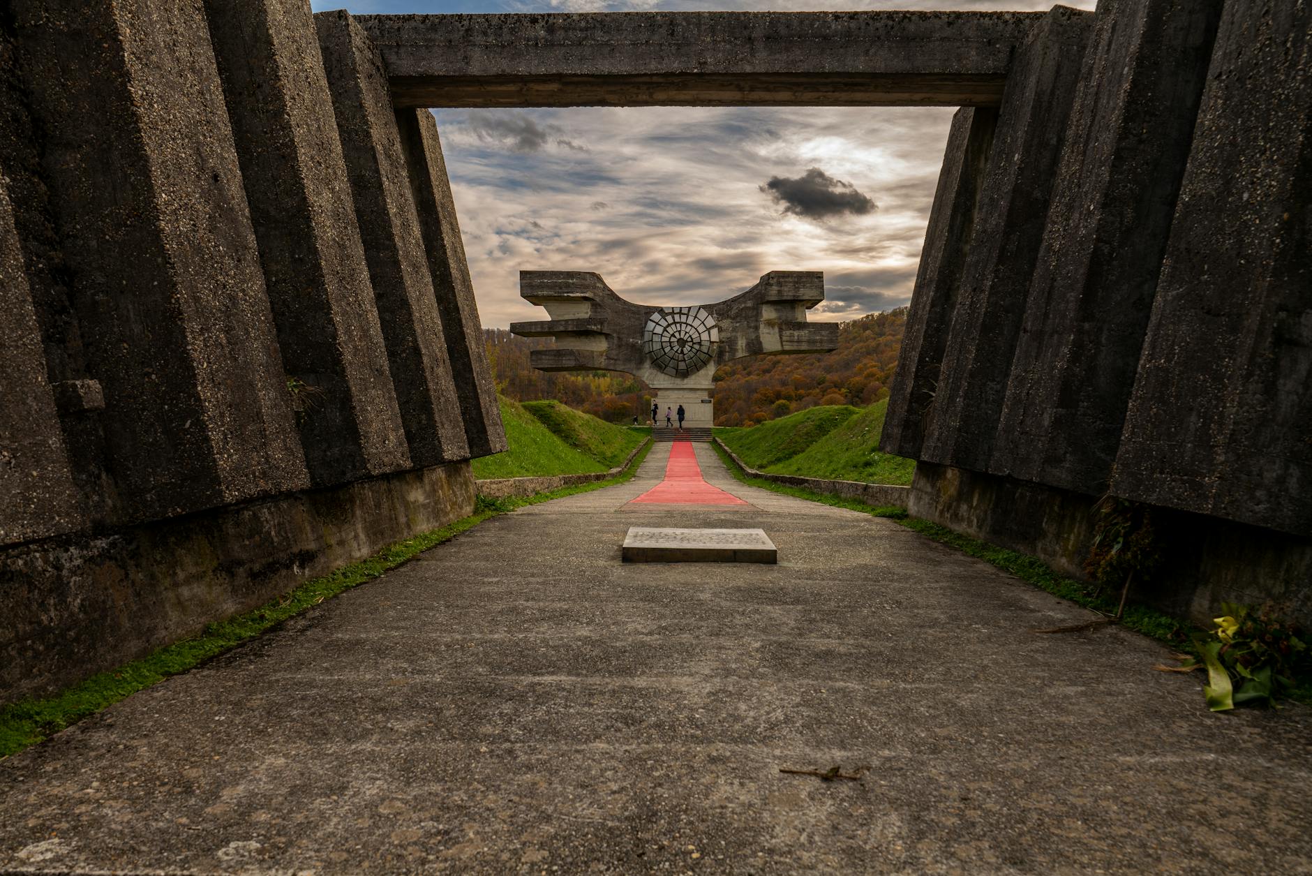 Karta Revolut - innowacyjne rozwiązanie finansowe dla nowoczesnych inwestorów - zdjecie w tresci