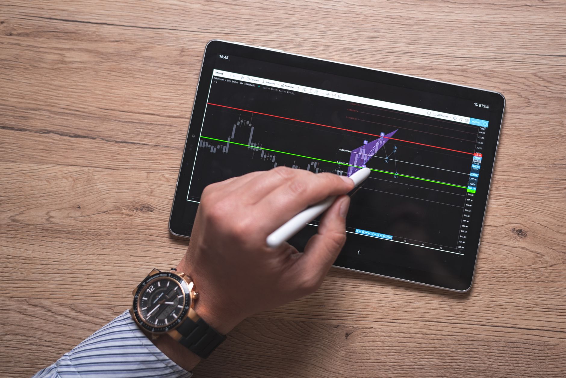 Ilustracja: ETF akumulacyjny czy dystrybucyjny — który fundusz wybr ETF akumulacyjny czy dystrybucyjny — który fundusz wybrać do portfela - zdjecie w tresci