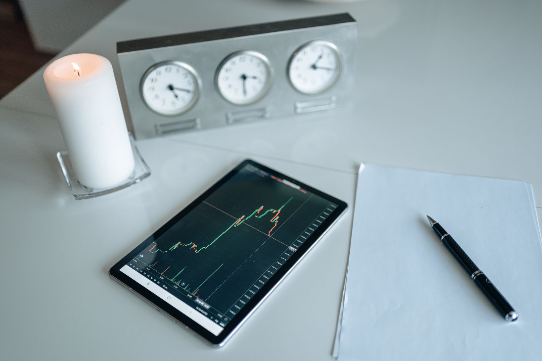 Ilustracja: Ile czasu poświęcić na trading — realny bilans godzin Ile czasu poświęcić na trading — realny bilans godzin - zdjecie w tresci